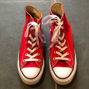 Red high top converse size womens 8, unworn